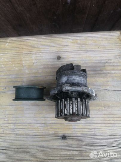 Помпа на ваз 2114