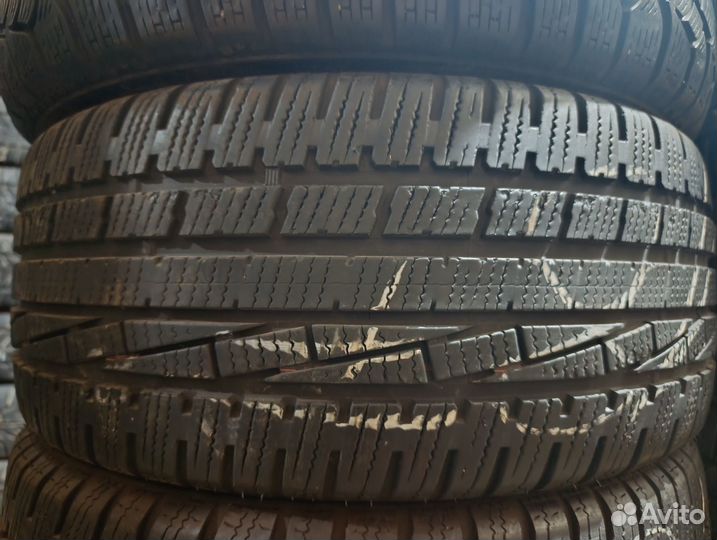 Goodyear UltraGrip Performance 225/45 R17 V