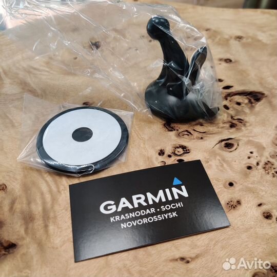 Крепление на стекло для навигаторов Garmin