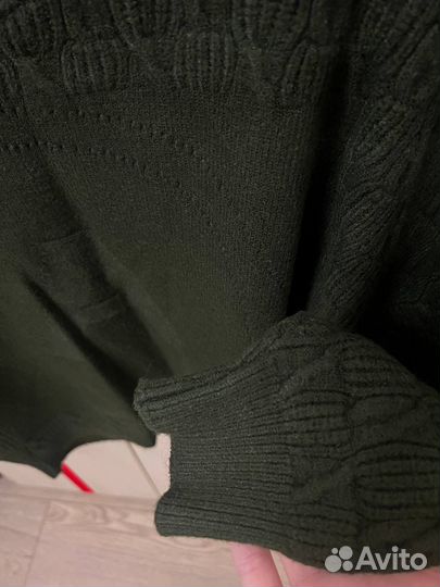 Свитер женский шерстяной укороченный