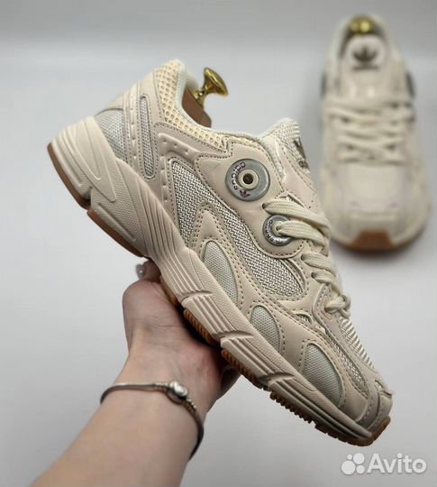 Adidas Astir женские