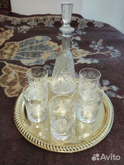 Набор графин и 5 стаканов с подносом