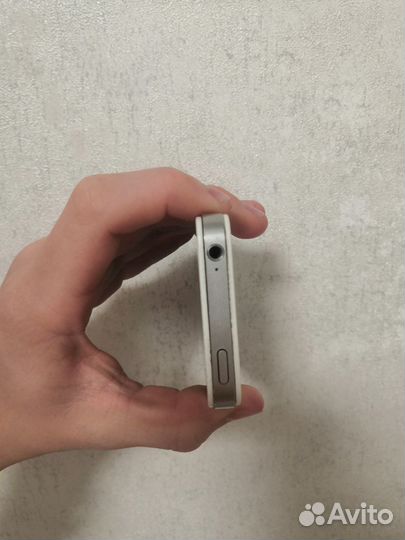 iPhone 4S, 32 ГБ
