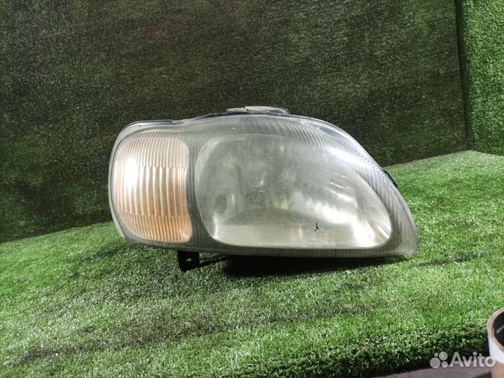 Фара Suzuki Baleno (1995-2002)