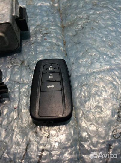 Комплект SmartKey Toyota Camry V70 2018 2 2019