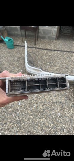 Блок управления двигателем w220