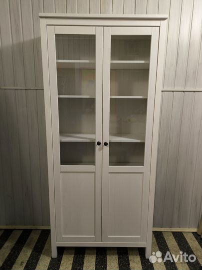 Шкаф-витрина IKEA hemnes оригинал