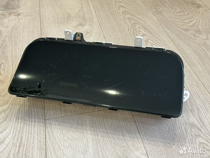 Приборная панель Toyota Crown JZS155 оптитрон