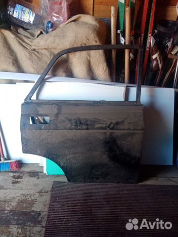 Дверь правая задняя