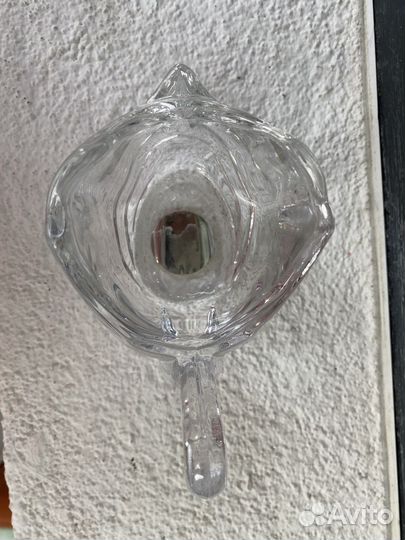 Икорница лебедь