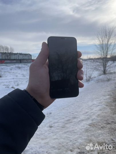 iPhone X, 64 ГБ