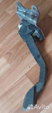 Педаль сцепления peugeot 206