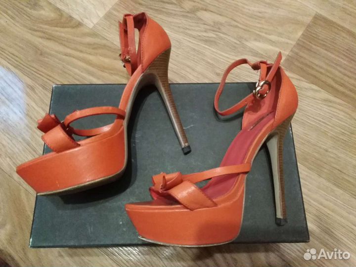 Босоножки basconi 37 р