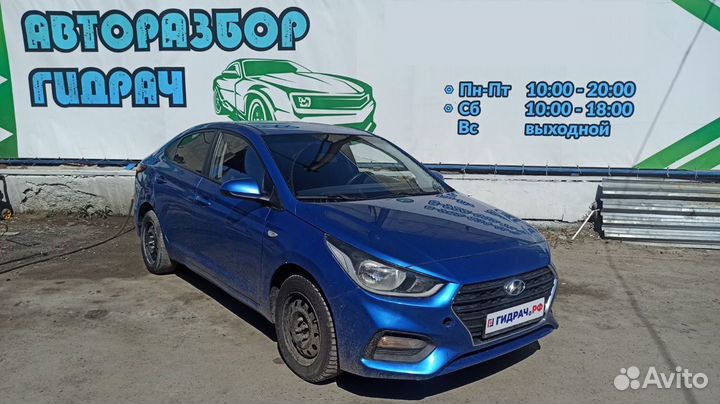 Накладка заднего крыла левого Hyundai Solaris 2 87