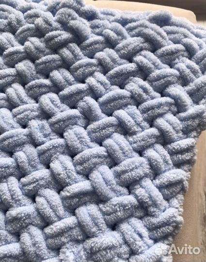 Плед детский вязаный