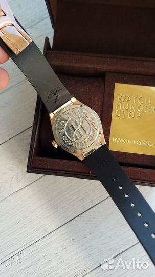 Наручные часы hublot