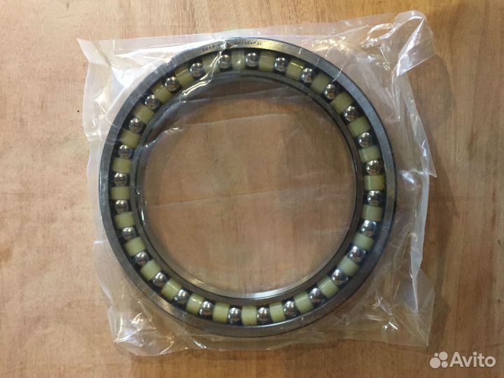 Подшипник на PC200-7