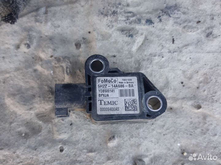 Датчик удара Range Rover Sport 05-09