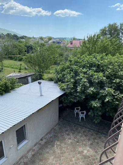 Комната 25 м², 1/3 эт.