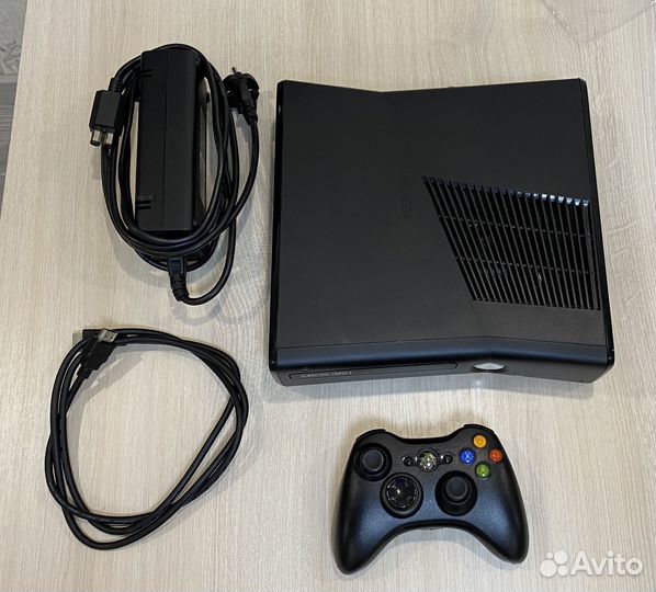 Xbox 360s прошитый freeboot 250gb