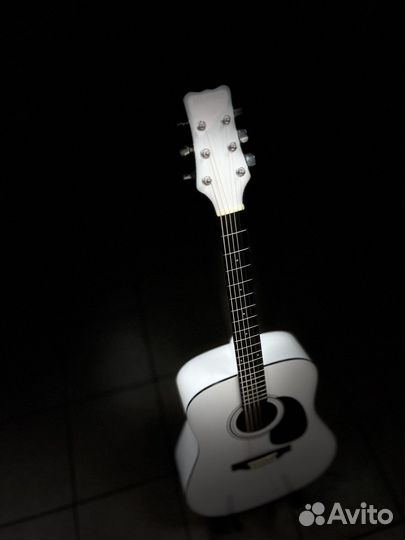 Гитара акустическая
