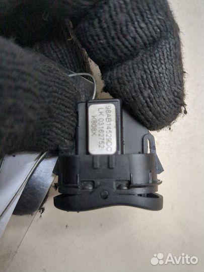 Кнопка стеклоподъемника Ford Focus 1, 2002