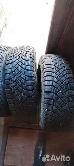 Pirelli Ice Zero FR 185/65 R15