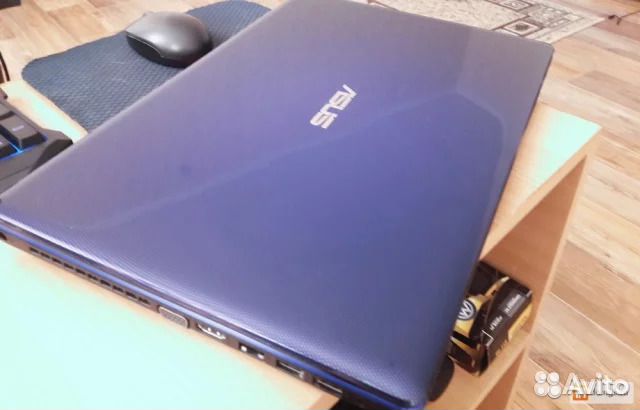 Asus X 550 C / оперативки 8 гб / hdd1000гб