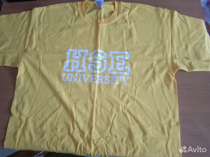Футболка с логотипом Высшей школы экономики