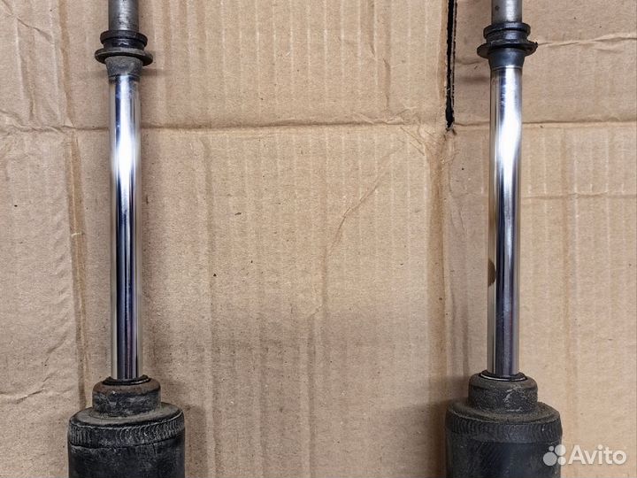 Оригинальные амортизаторы Lexus GX470, Prado 120