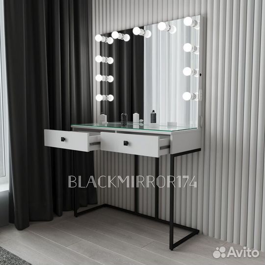 Макияжный столик лофт с безрамным зеркалом