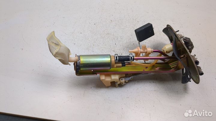 Насос топливный электрический Subaru Forester (S10), 2000