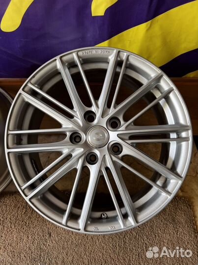 Литые диски R17 5x114.3 Bridgestone Eco Forme