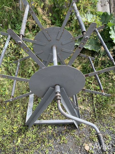 Катушка для намотки кабеля и шлангов