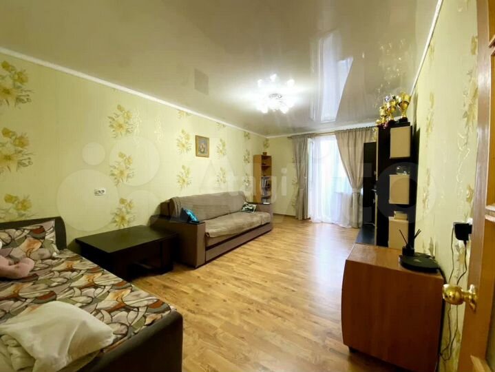 3-к. квартира, 91 м², 3/12 эт.