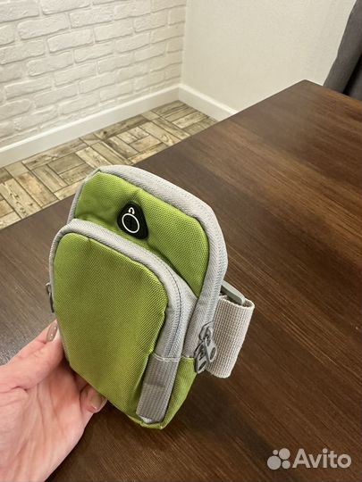 Сумка для телефона на руку