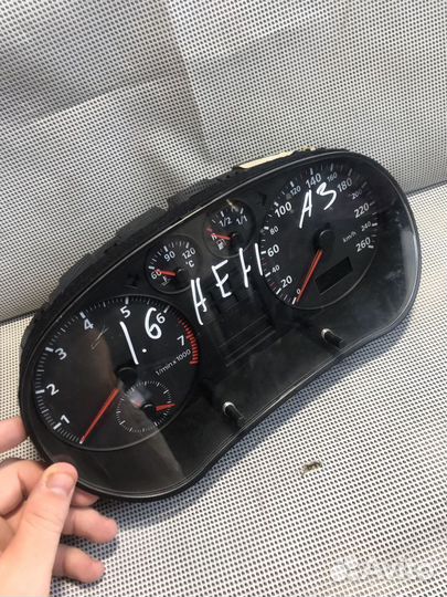 Щиток приборов Audi A3 8L V1.6 AEH 8l0919860A