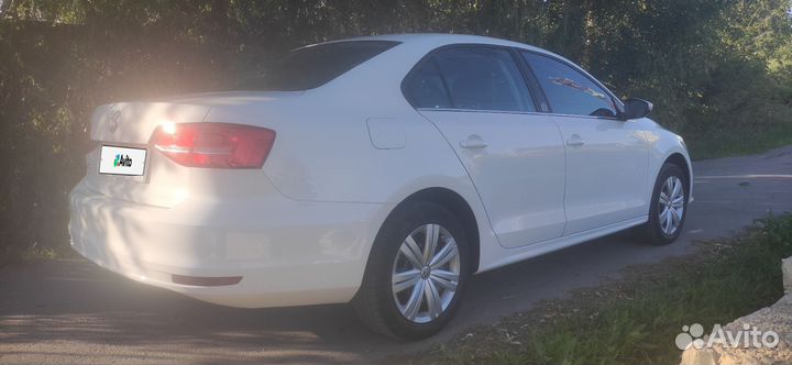 Volkswagen Jetta, 2015