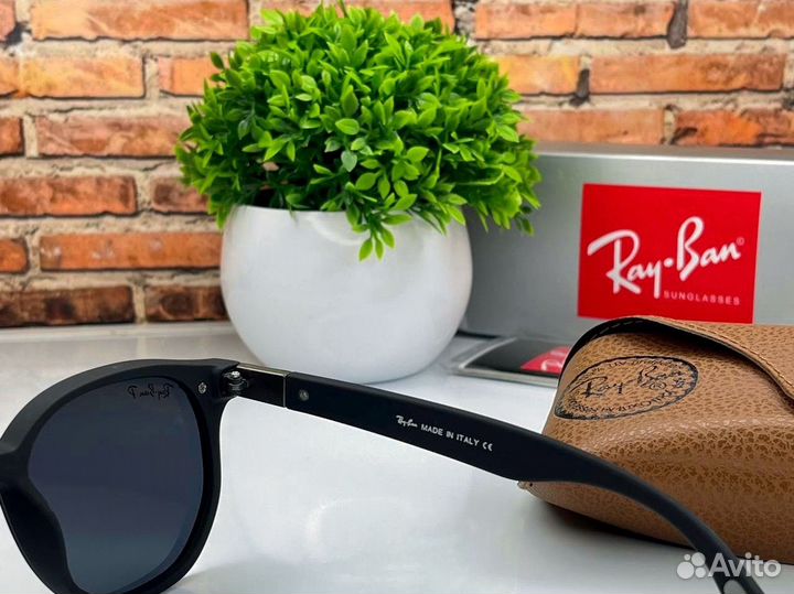 Солнцезащитные очки ray ban