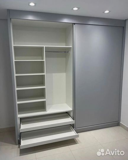 Шкаф купе зеркальный