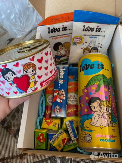 Подарок love is