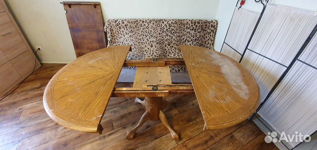 Кухонный стол