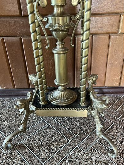 Столик подставка