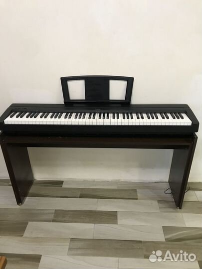 Продам электронное пианино Yamaha P35