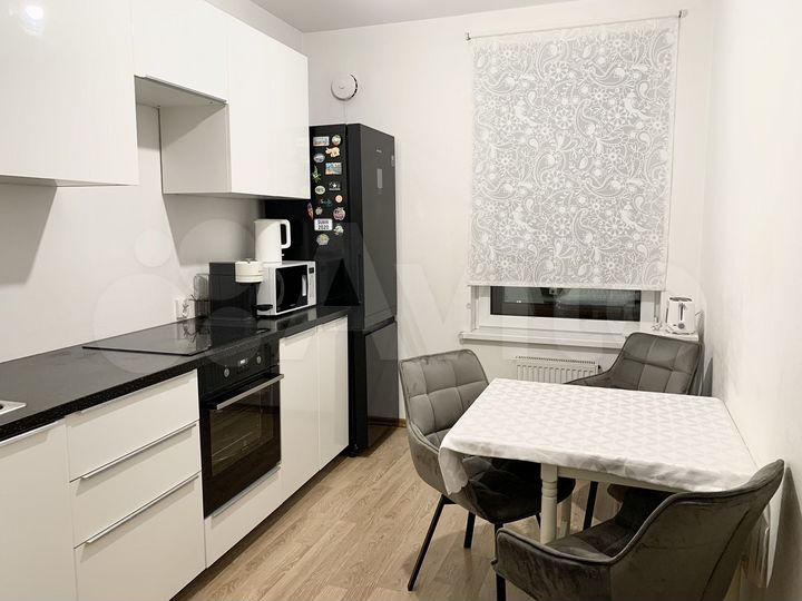 2-к. квартира, 55 м², 12/15 эт.