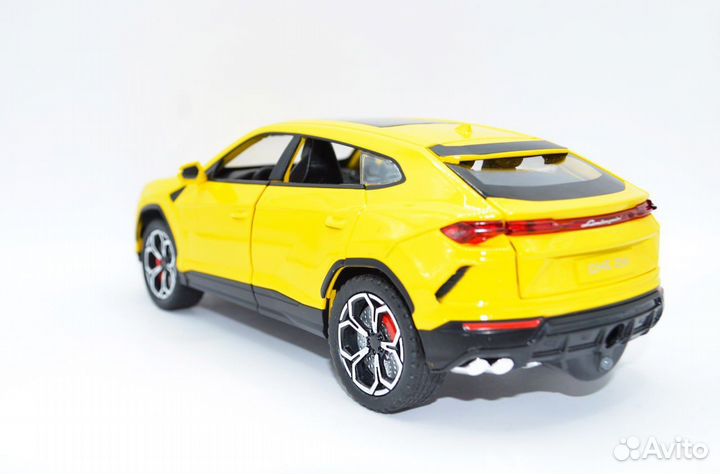 Машинка Lamborghini urus