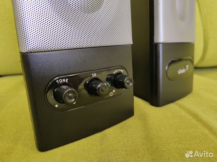 Акустическая система Genius SP-F200