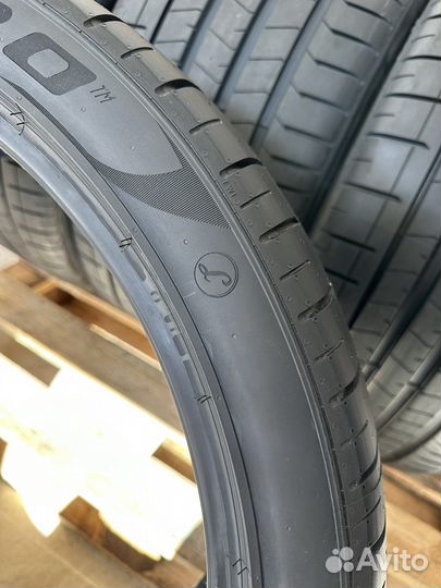 Pirelli P Zero PZ4 285/35 R23 и 325/30 R23 107Y