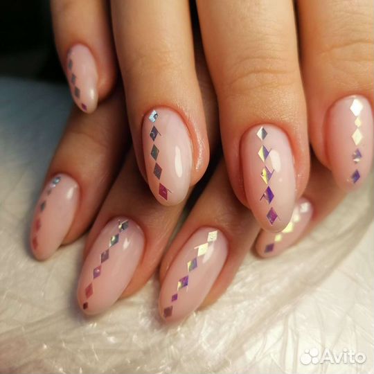 Маникюр педикюр
