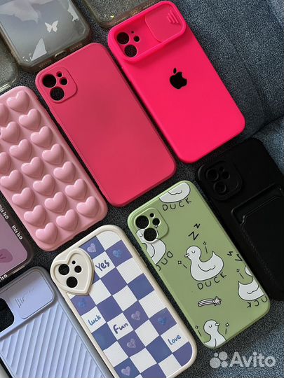 Чехлы на телефон iPhone 11